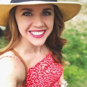Meet your Posher, April